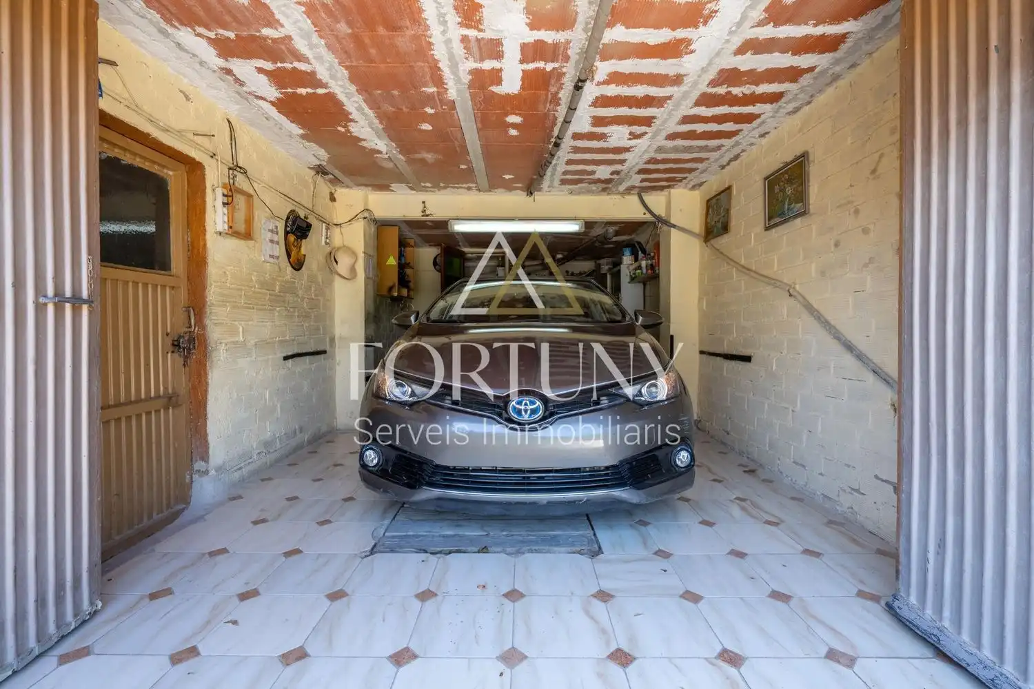 Parking de Casa o chalet en venta en L'Espluga de Francolí con Piscina