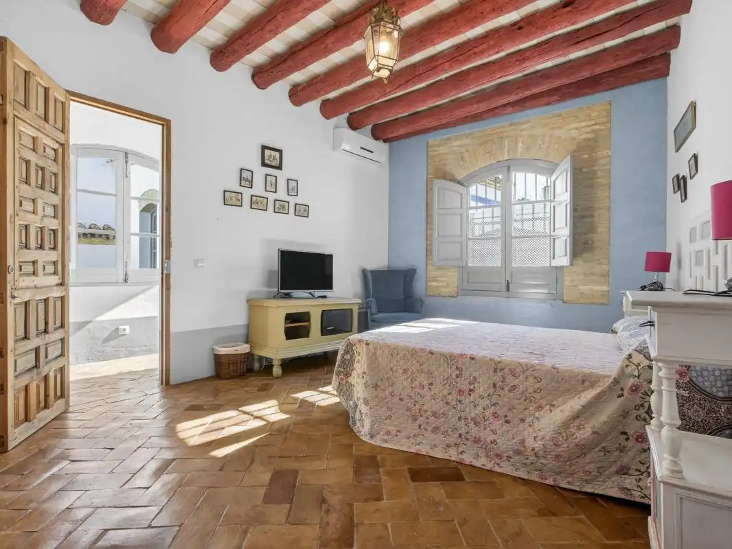 Habitación de Casa o chalet en venta en Carmona con Calefacción, Trastero y Piscina