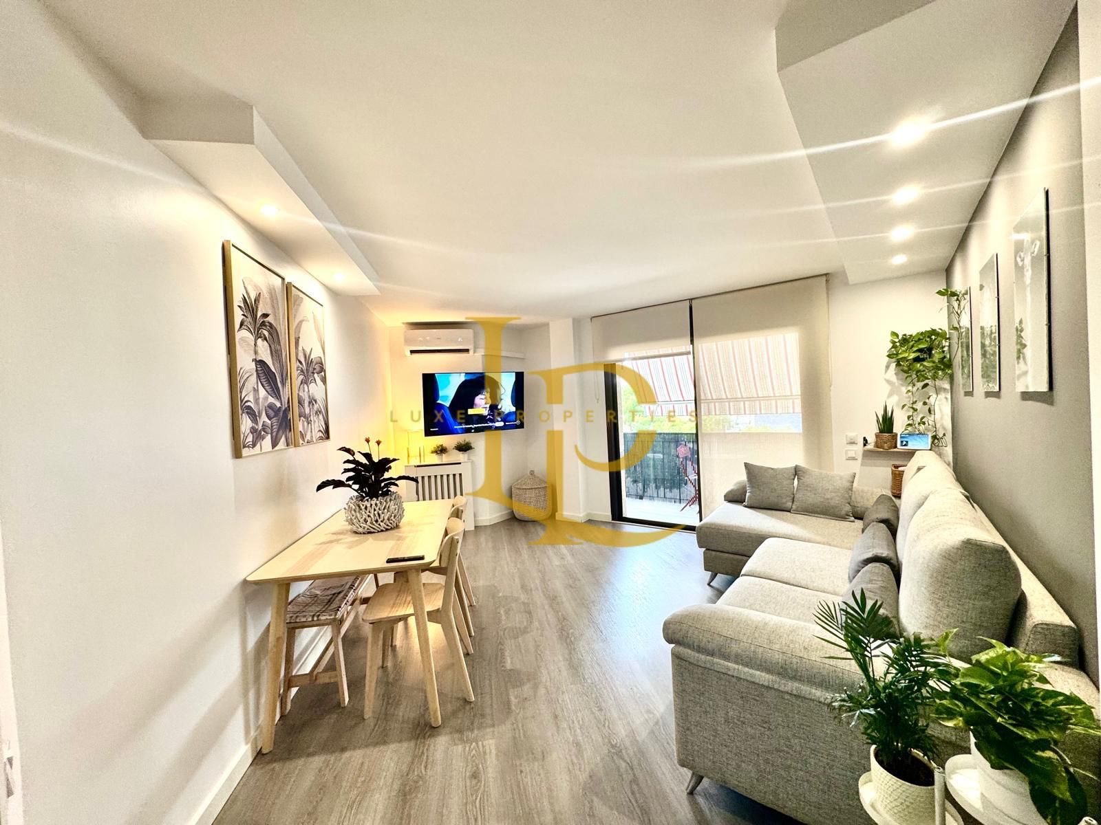 Living room of Flat for sale in Rubí  with Heating, Terrace and Balcony
