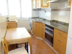 Kitchen of Flat to rent in Gijón 