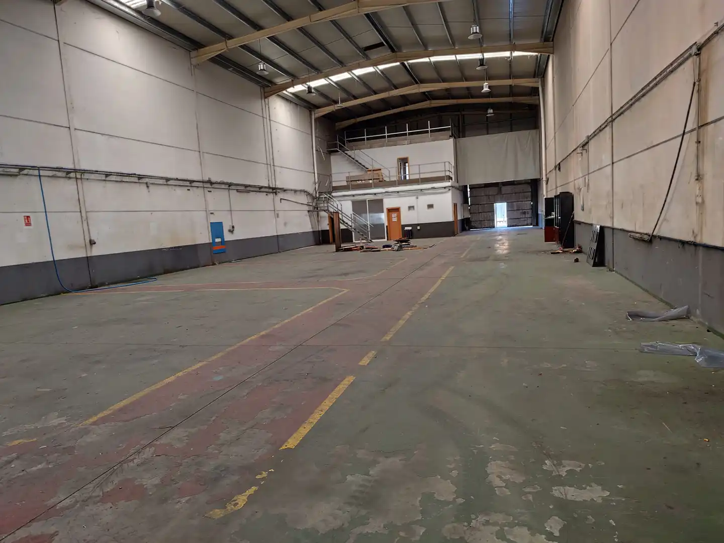 Fabrikhallen zur Miete in Valladolid
