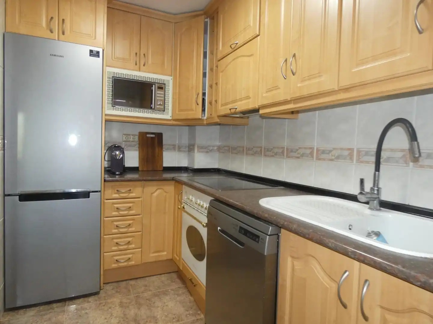 Kitchen of Flat for rent in Zaragoza  with Air Conditioner, Heating and Furnished