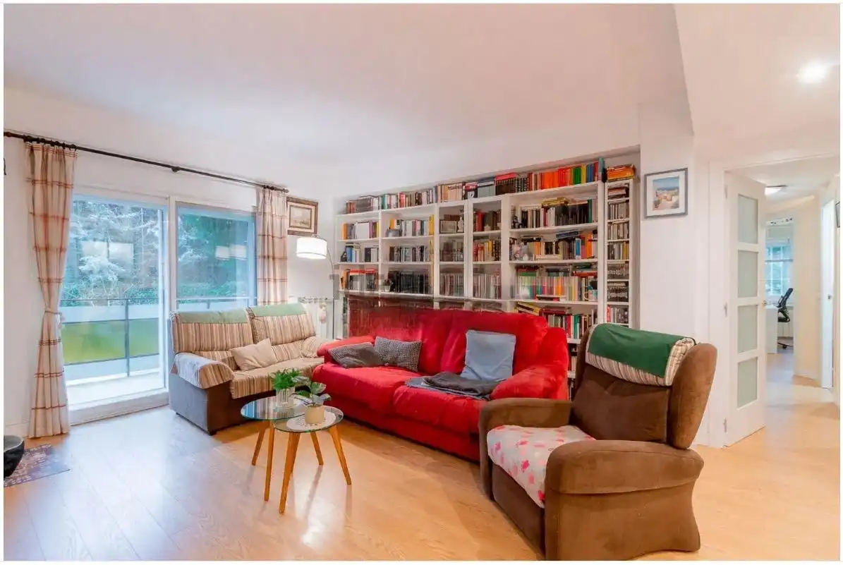 Sala de estar de Piso en venta en Galapagar con Calefacción, Parquet y Terraza