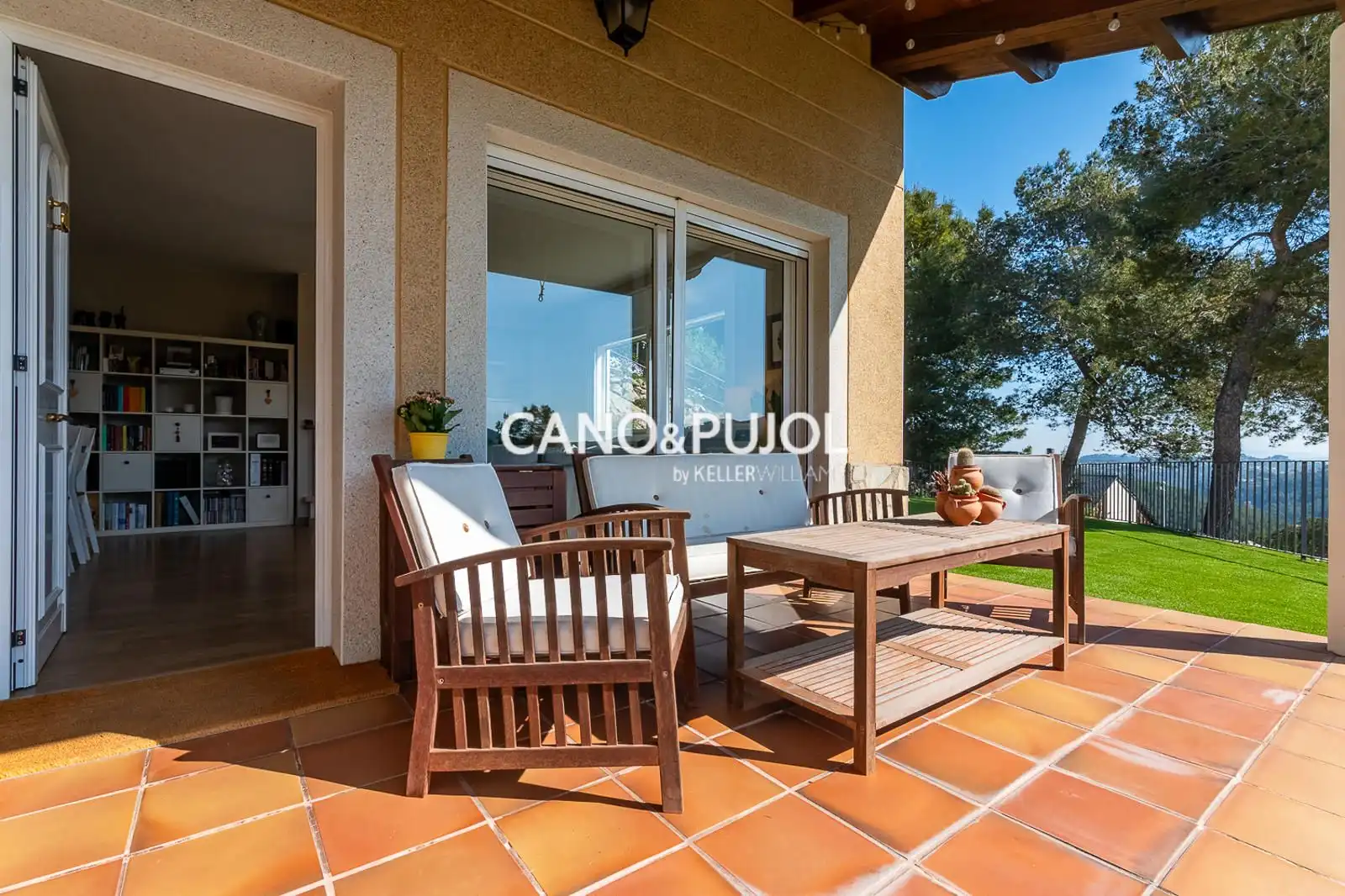 Terraza de Casa o chalet en venta en Corbera de Llobregat con Calefacción, Terraza y Trastero