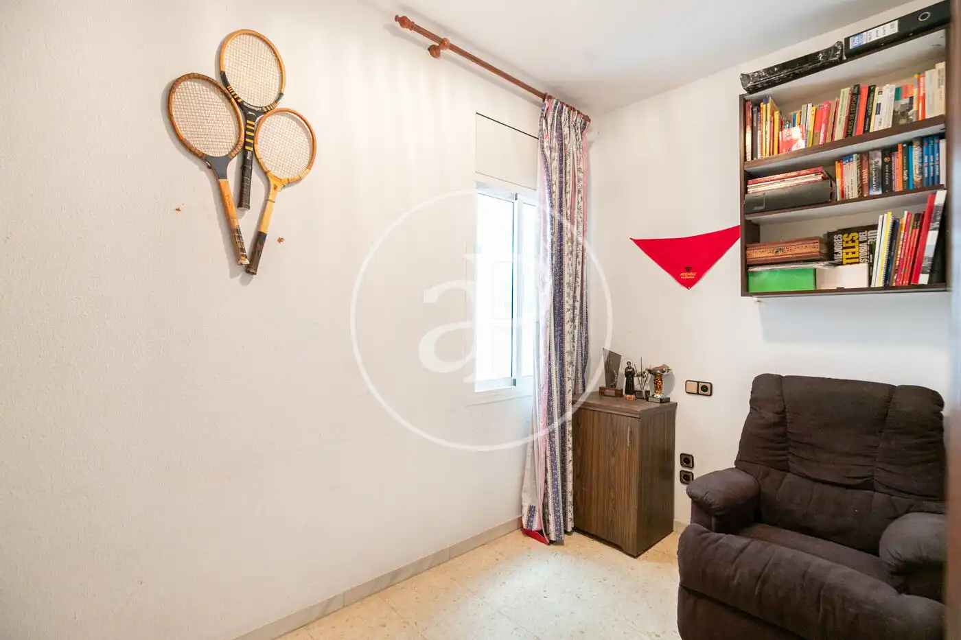 Habitación de Ático en venta en L'Hospitalet de Llobregat con Calefacción, Terraza y Trastero