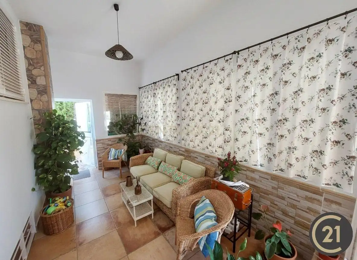 Terrassa de Casa o xalet en venda en Espartinas amb Aire condicionat, Jardí privat i Traster