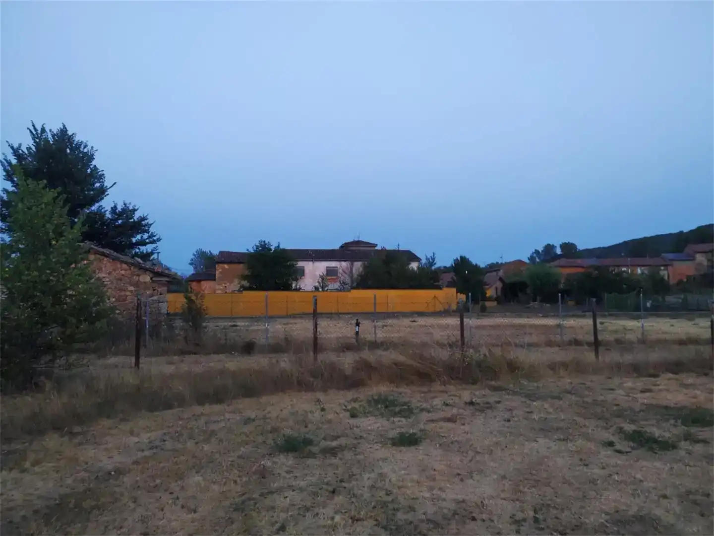 Casa adosada en venda en La Ercina  amb Jardí privat i Moblat
