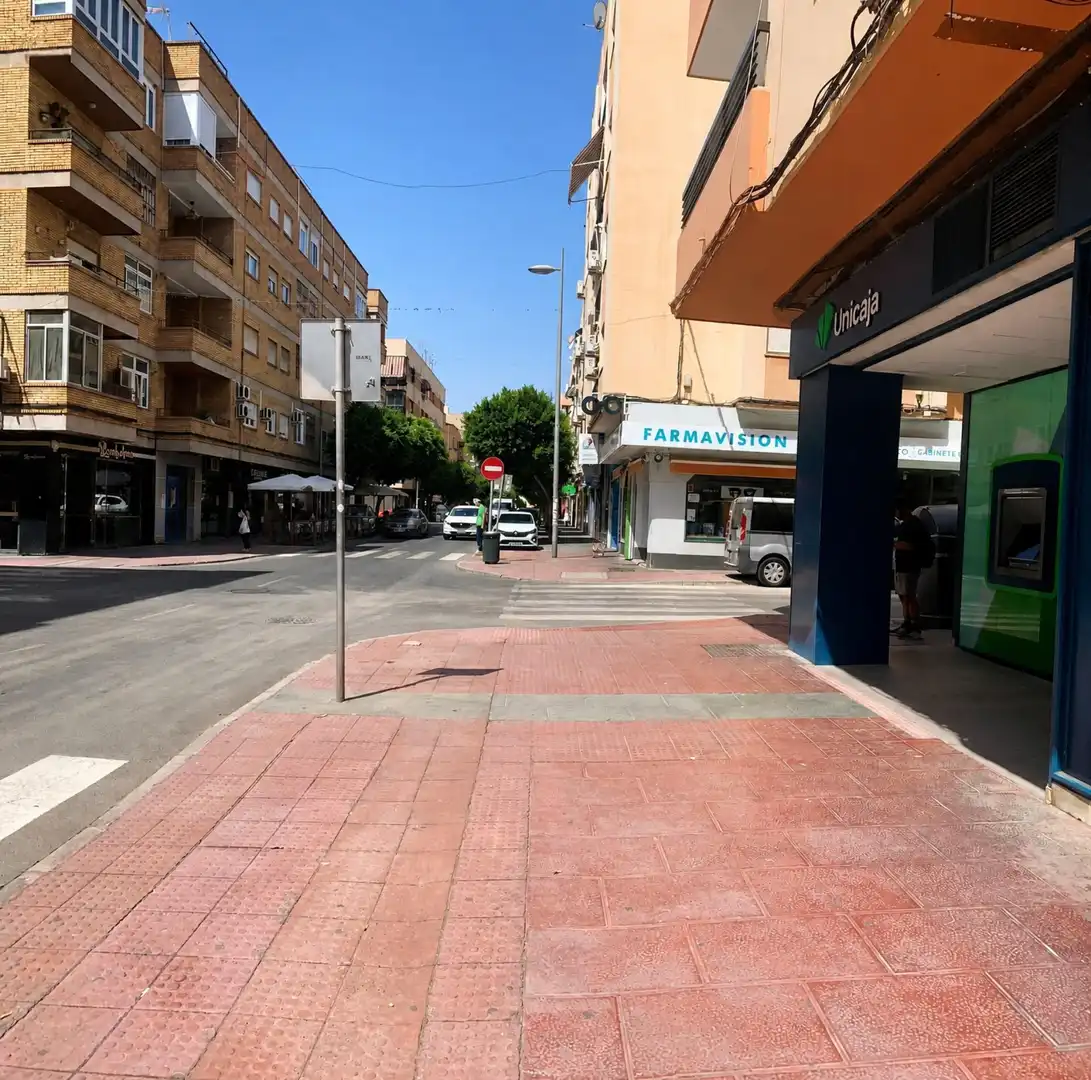 Business premises for sale in Calle de la Calzada de Castro, imagen 10