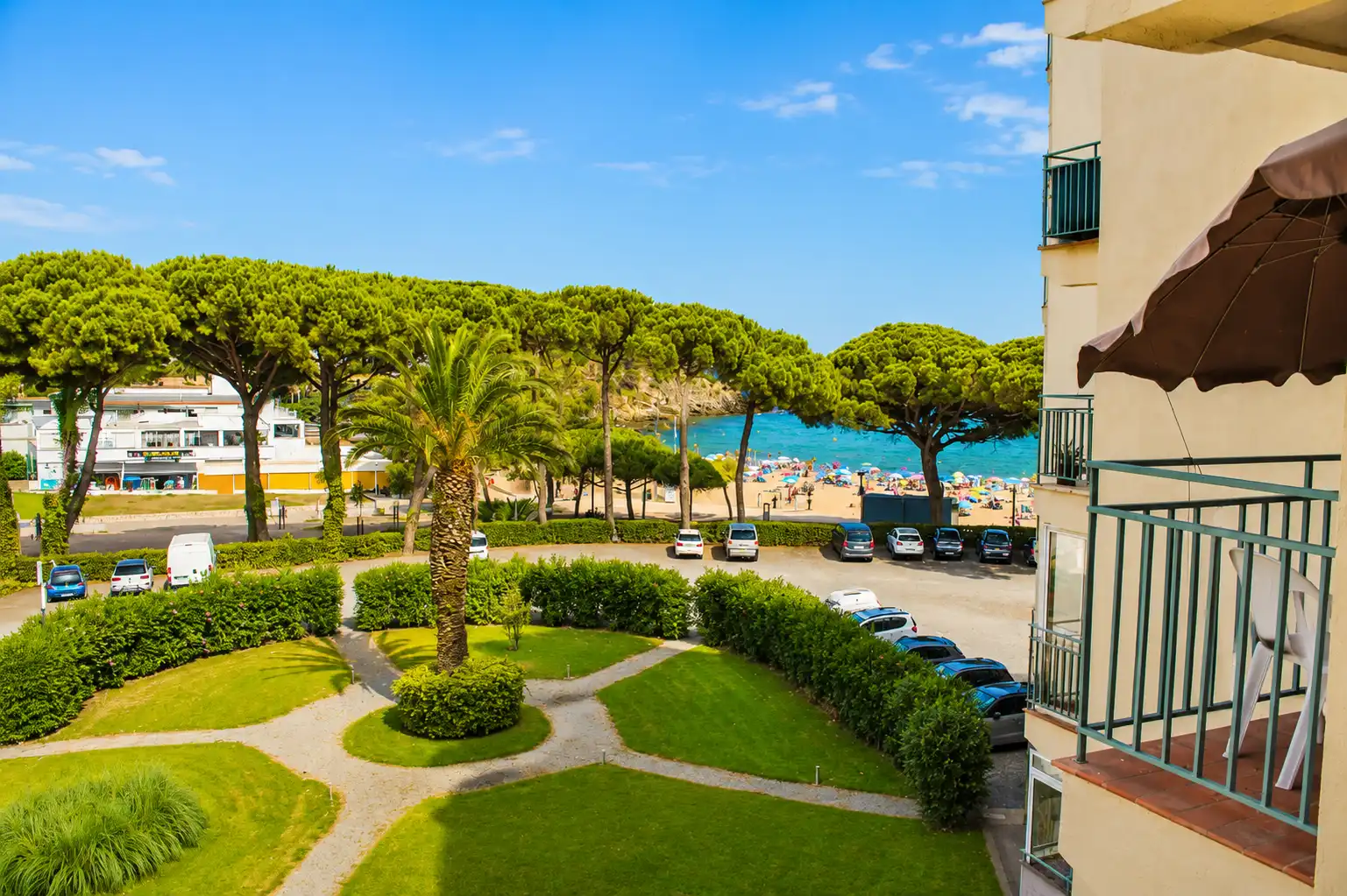 Vista exterior de Apartament en venda en Palamós amb Aire condicionat, Calefacció i Terrassa