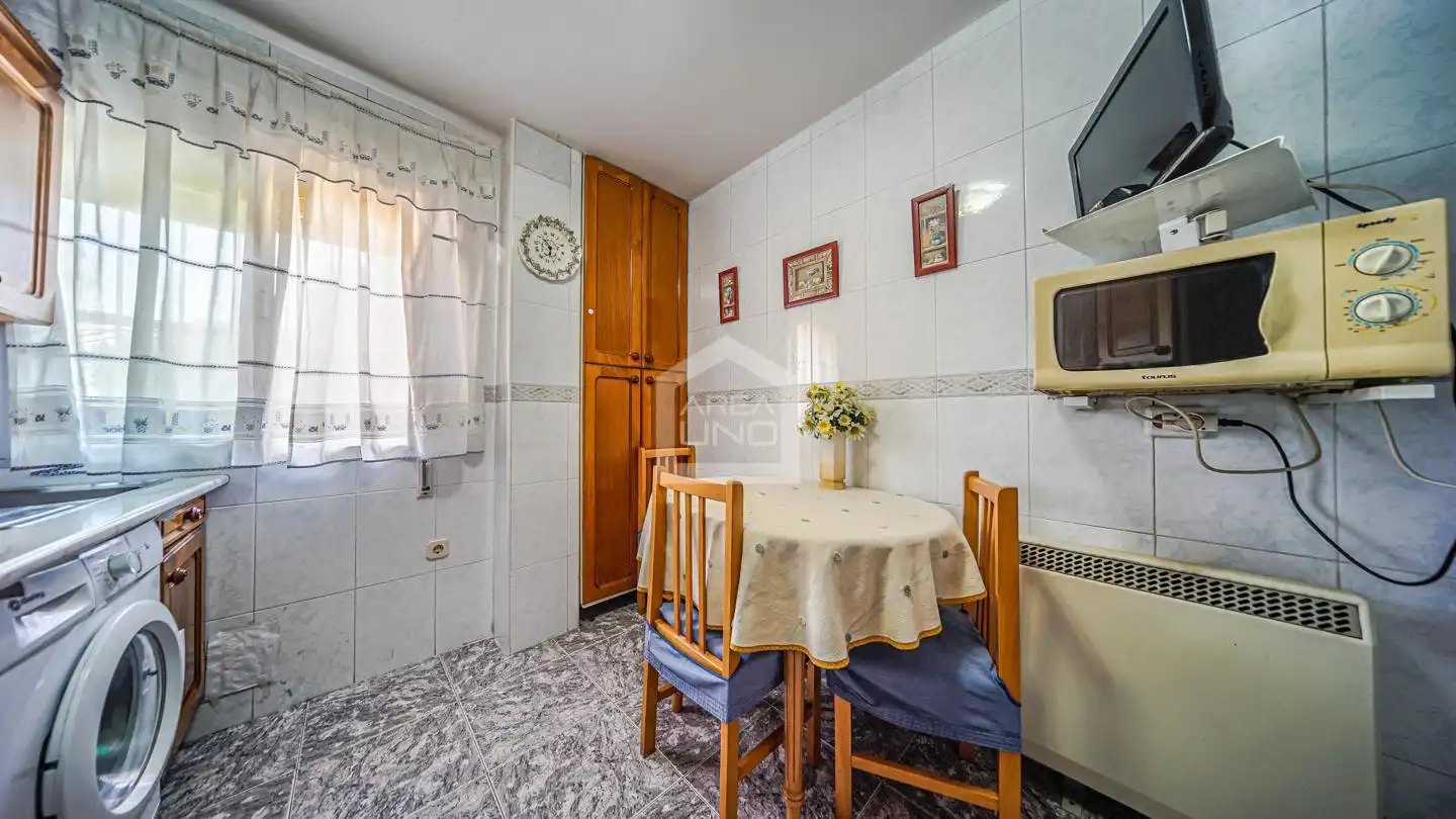 Kitchen of Ground floor for sale in Alcorcón  with Heating and Parquet flooring