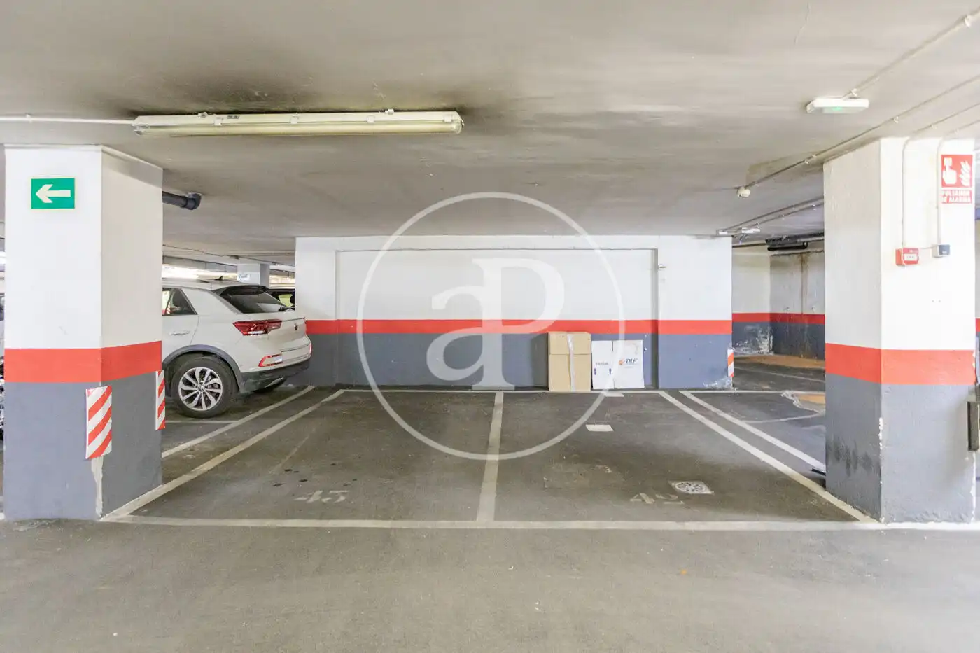 Parkplatz von Wohnung zum Verkauf in Madrid mit Klimaanlage, Heizung und Gemeinschaftspool