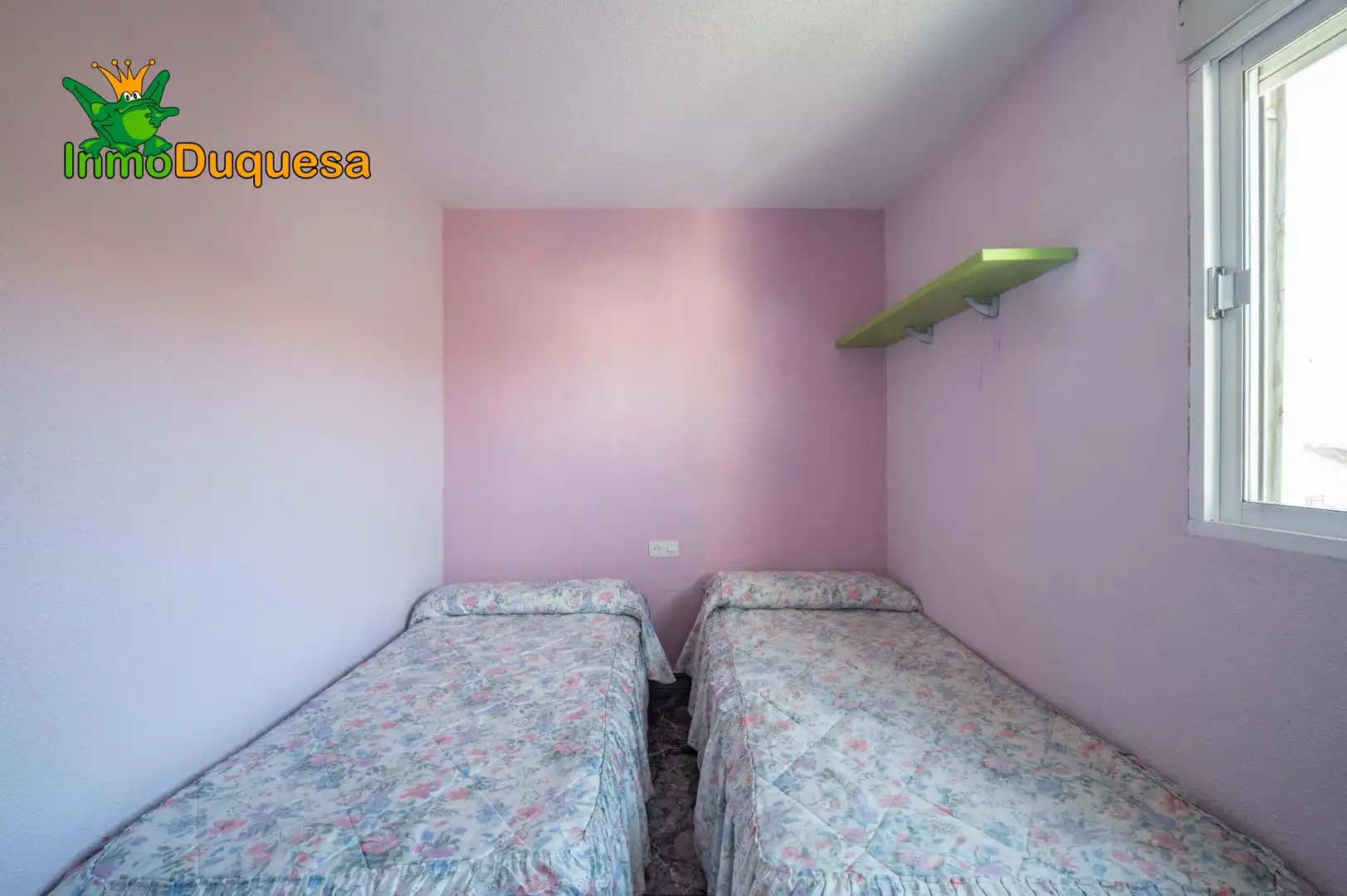 Dormitori de Casa adosada en venda en Atarfe