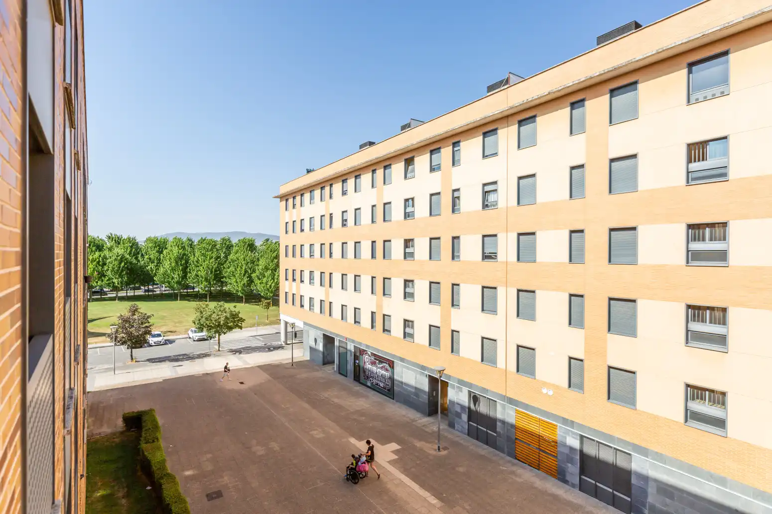 Vista exterior de Piso en venta en  Pamplona / Iruña con Calefacción, Jardín privado y Parquet