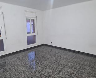 Flat for sale in Poble - Casc Antic