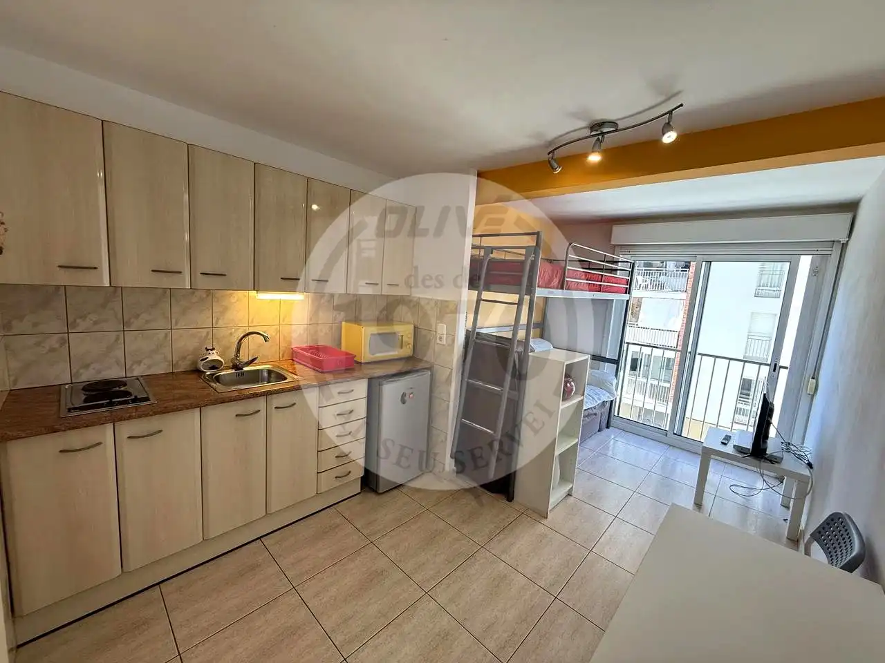 Studio with lift for sale in calle Ciutat de Girona, imagen 3