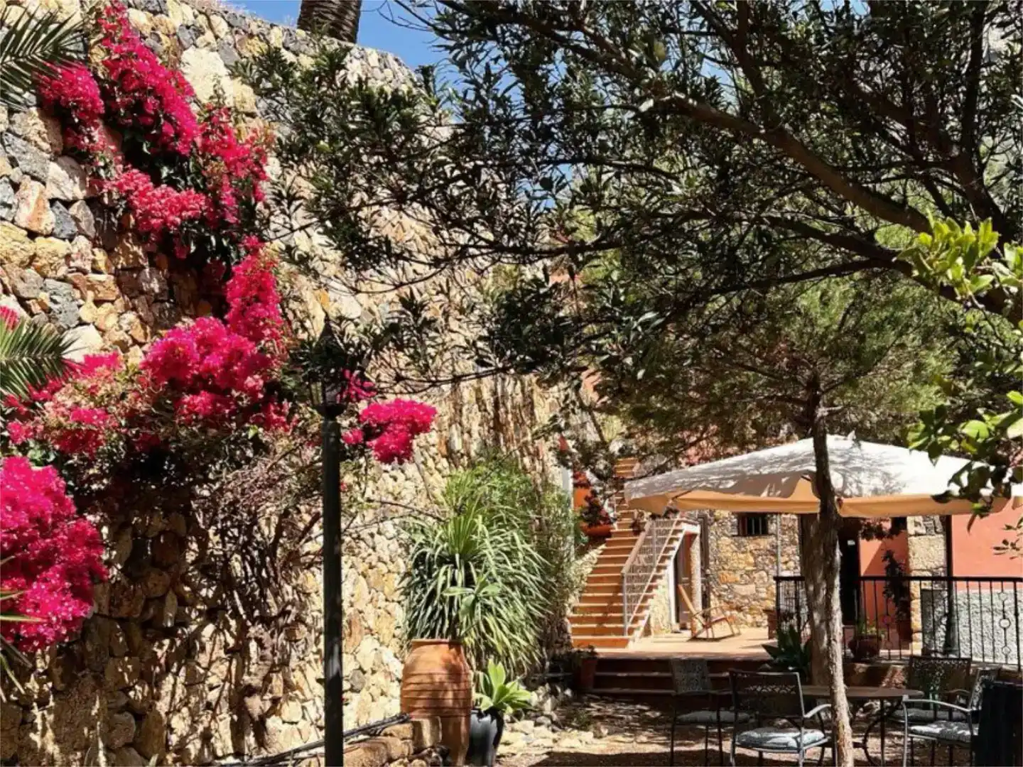 Terraza de Local en venta en Vallehermoso con Amueblado