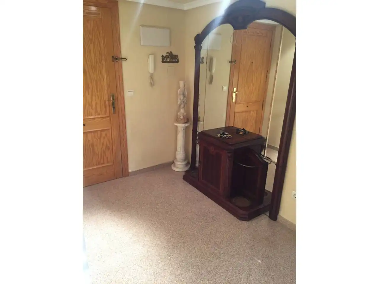 Flat for rent in El Campello  with Air Conditioner, Heating and Alarm