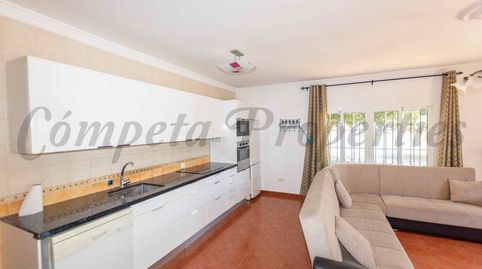Foto 4 de Casa o xalet en venda a Avda Pescia - Ctra de Frigiliana, Nerja
