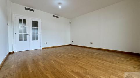 Foto 2 de Pis en venda a Añoreta Baja, Málaga