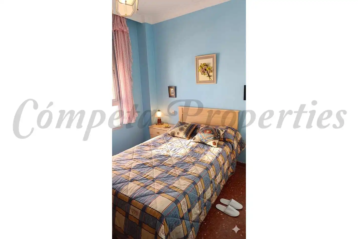 Habitación de Apartamento en venta en Nerja con Amueblado y Balcón