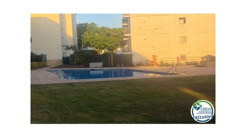 Foto 4 de Piso en venta en Calle de Joanot Martorell, 25, Salatar, Roses