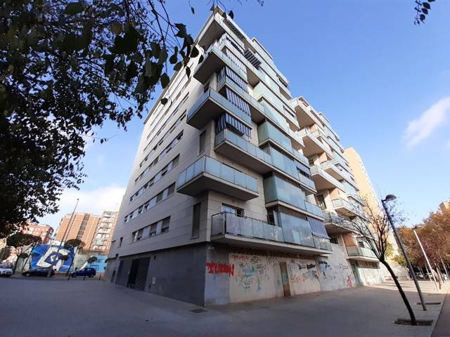 Local comercial en Alquiler en Passatge de la Ciutat de San Fernando en Sant Roc