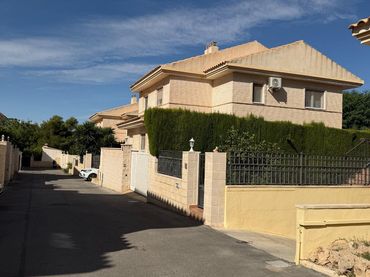 Bungalow en venta en Petrer