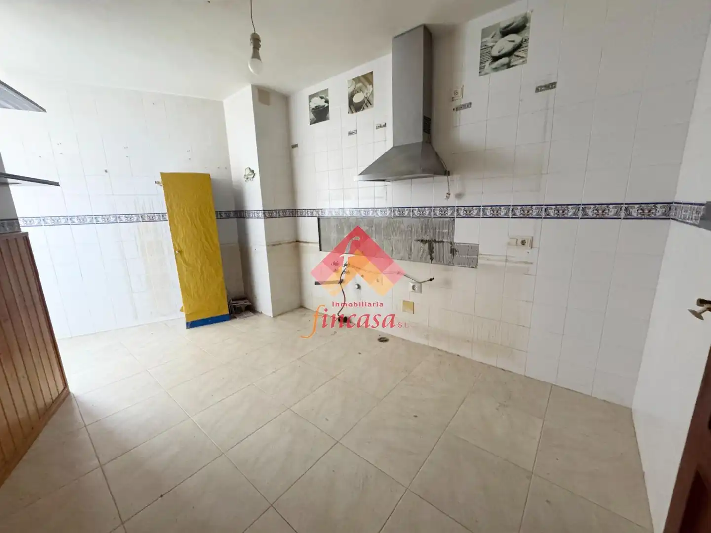 Cuina de Pis en venda en Ronda amb Balcó