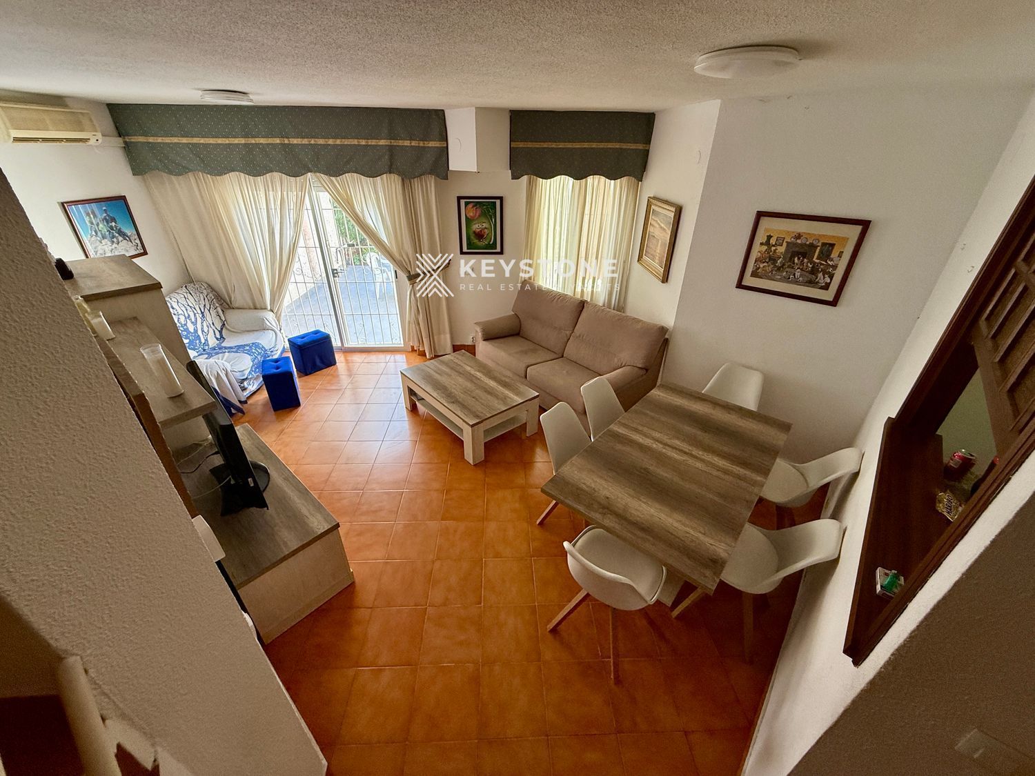 Sala d'estar de Àtic de lloguer en Alicante / Alacant amb Aire condicionat, Terrassa i Piscina