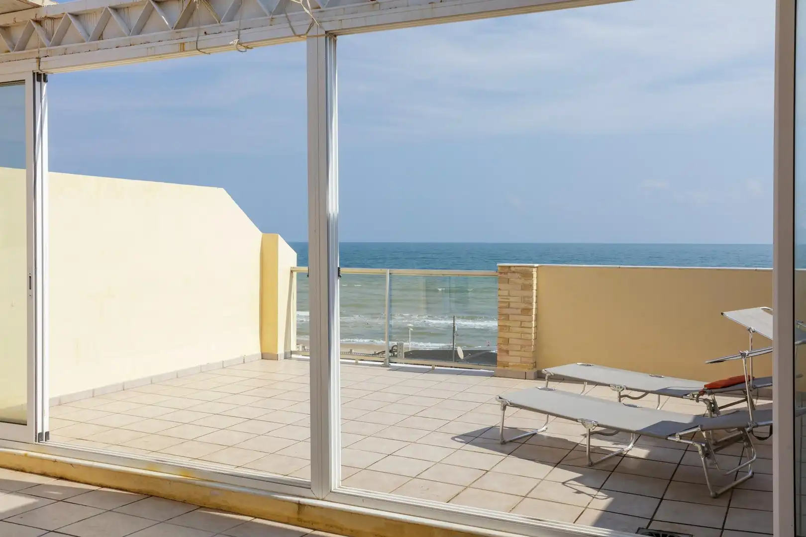 Terraza de Ático en venta en Piles con Aire acondicionado, Calefacción y Jardín privado