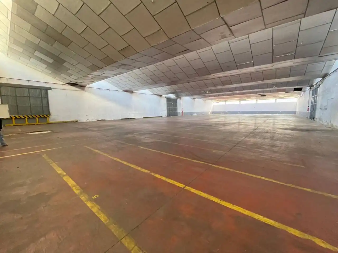 Nave industrial de alquiler en Montmeló