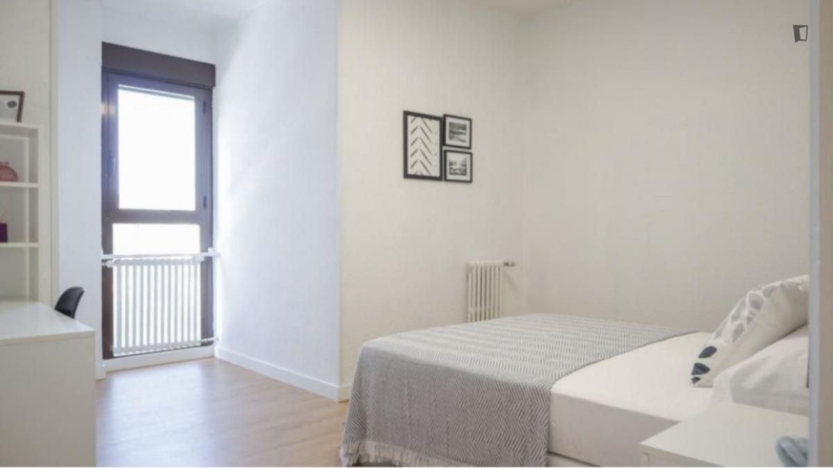 Apartment to share in Cuatro Caminos - Azca