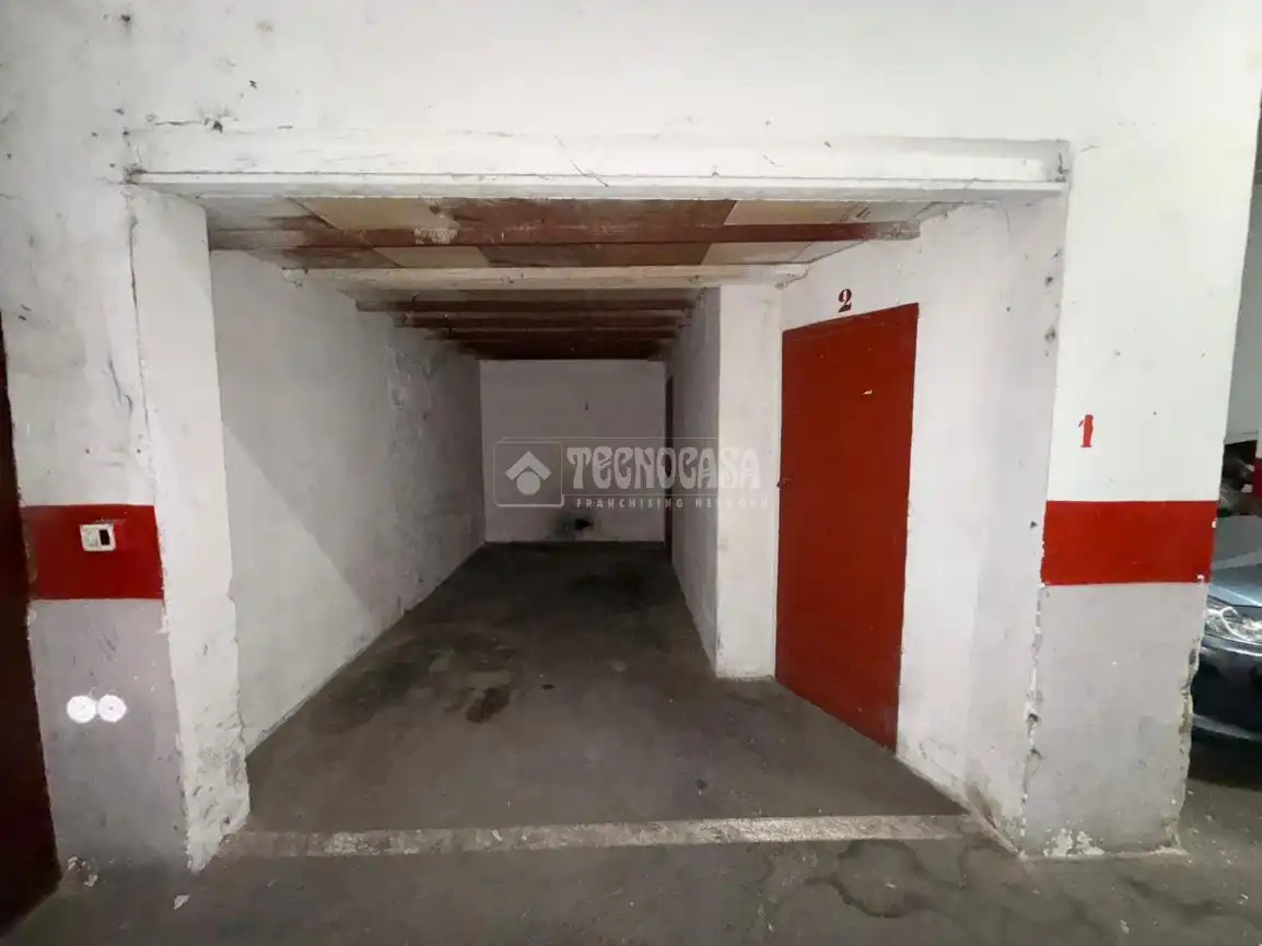 Parkplatz von Garage zum Verkauf in Zaragoza