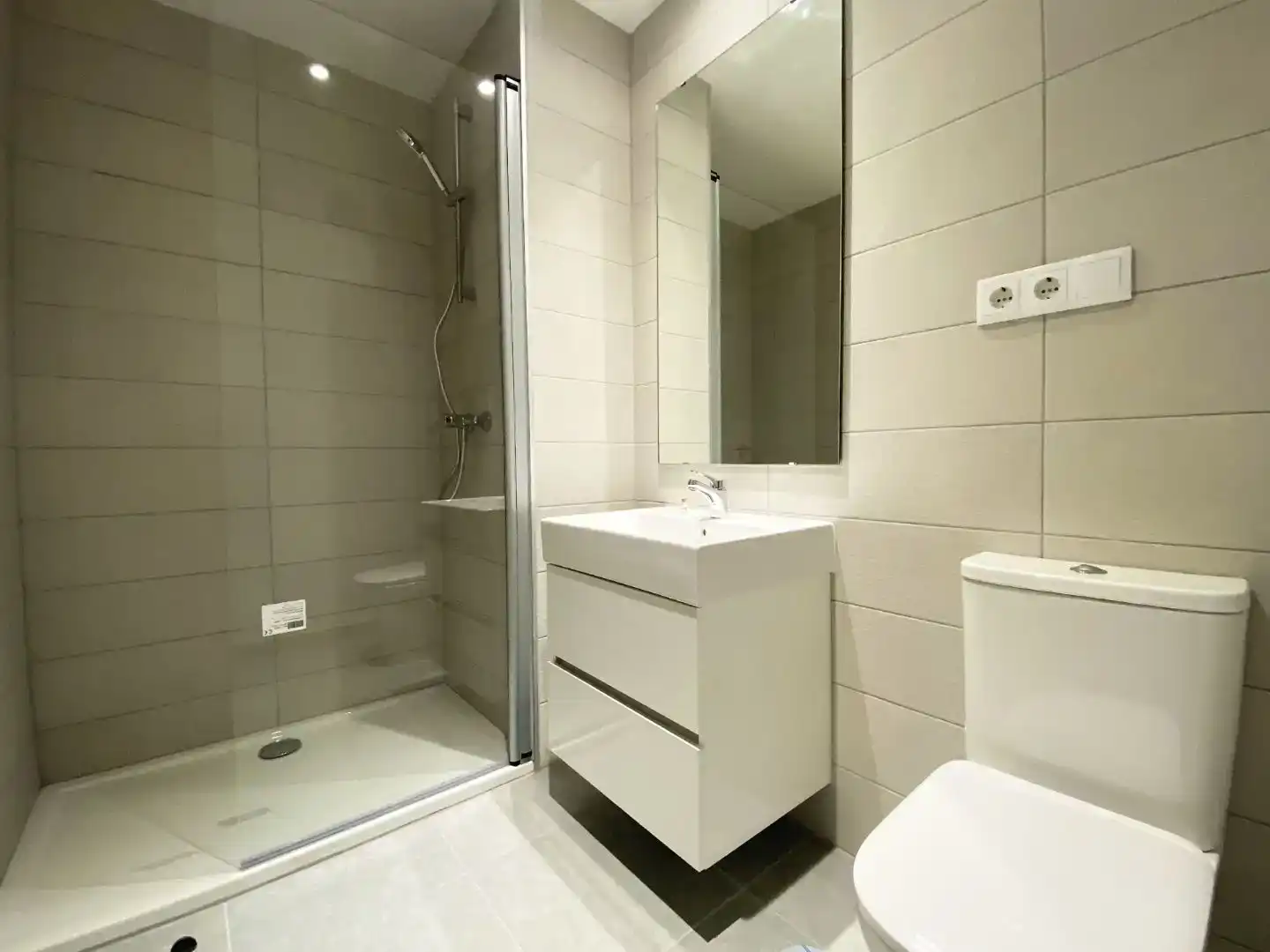 Badezimmer von Wohnung zur Miete in Málaga Capital mit Klimaanlage und Schwimmbad