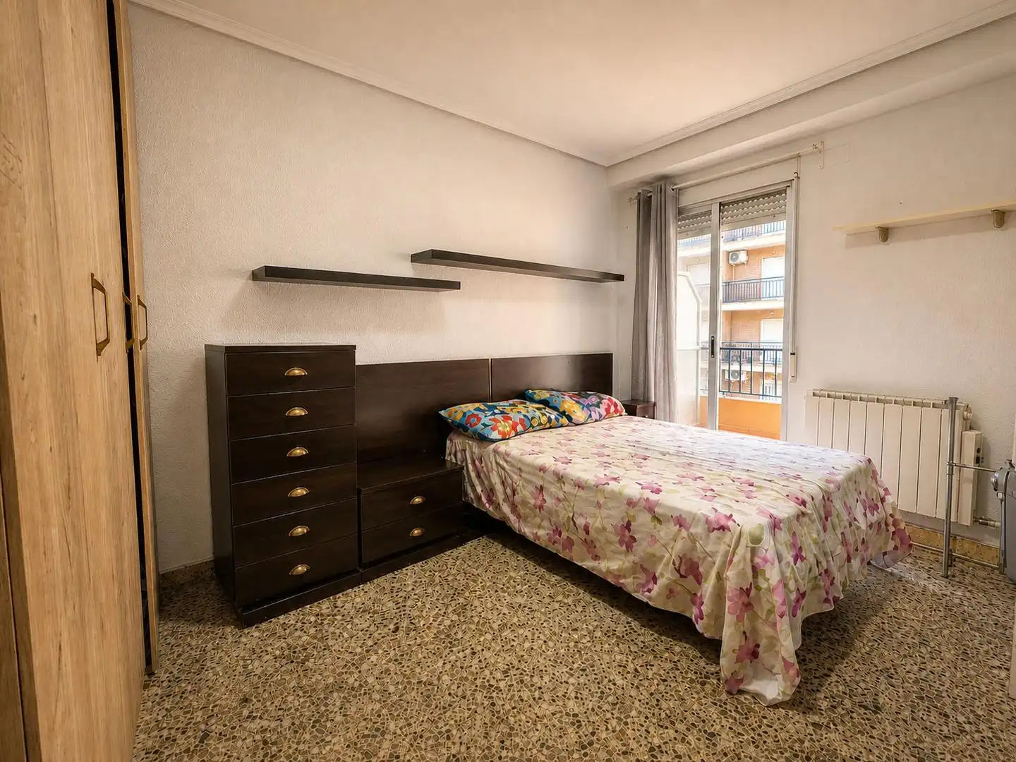 Habitación de Piso en venta en Zaragoza con Aire acondicionado, Calefacción y Amueblado