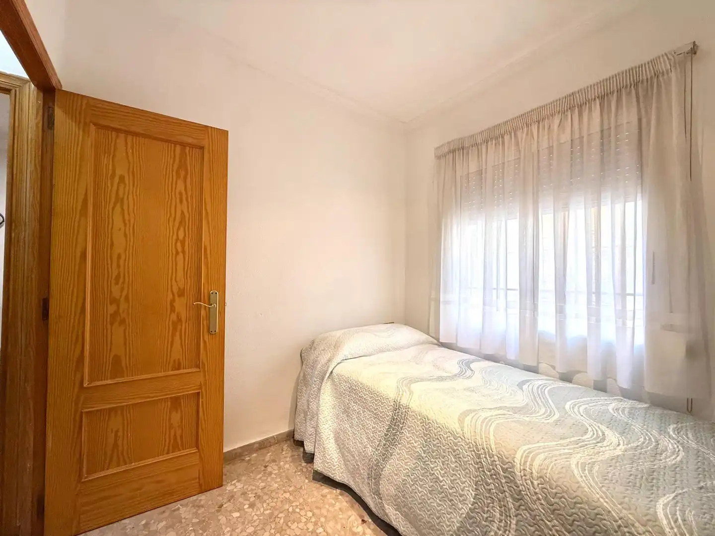 Schlafzimmer von Erdgeschoss zum Verkauf in Catarroja, Valencia