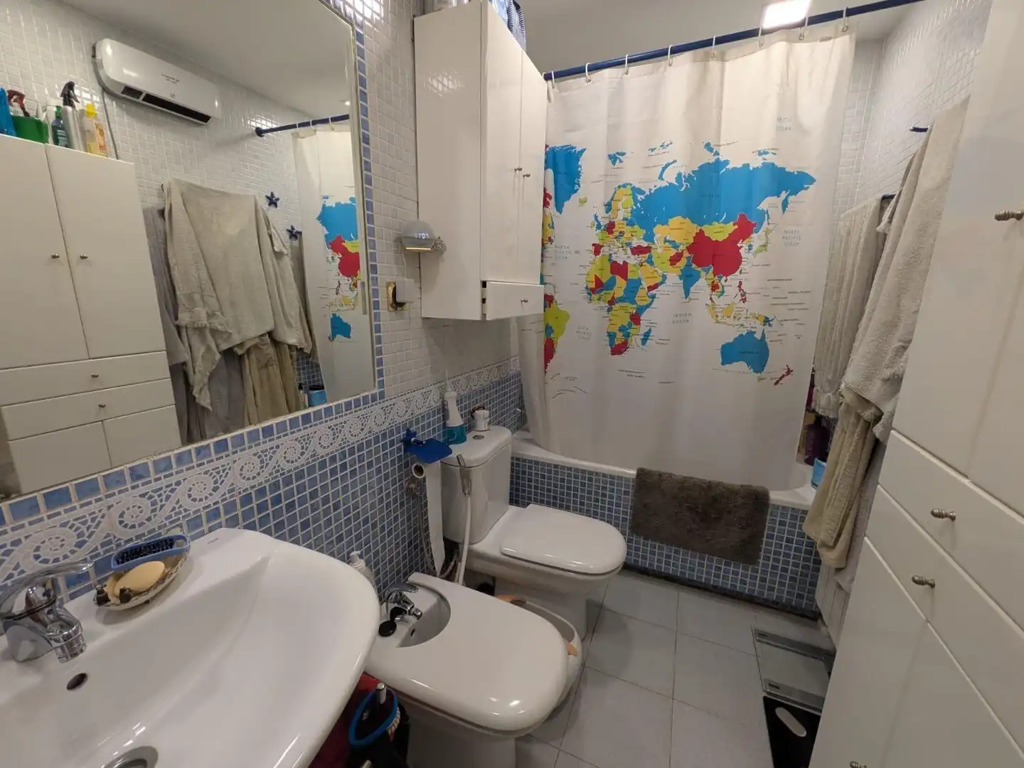 Bathroom of Flat for sale in Alcalá de Henares  with Heating