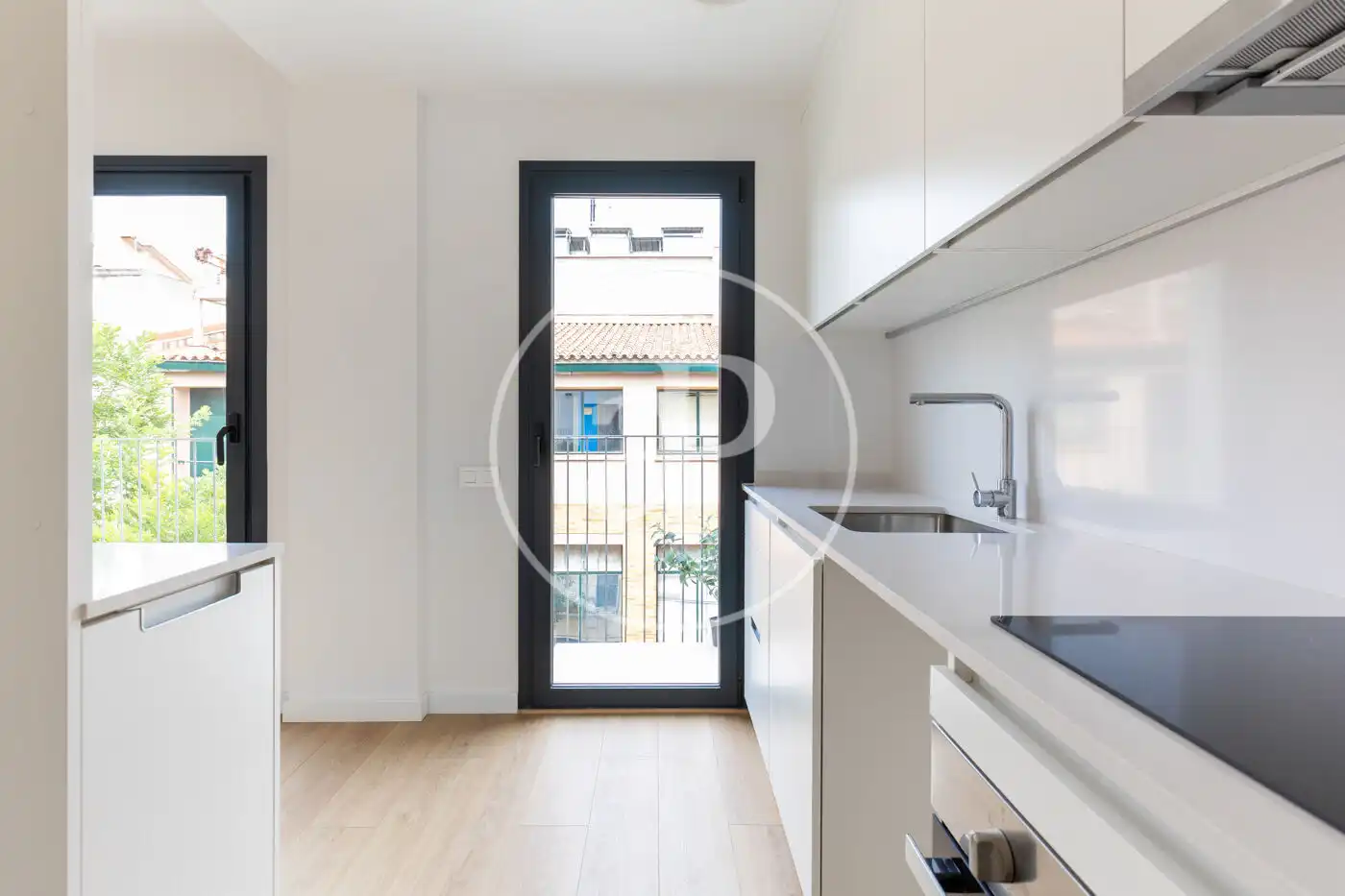 Kitchen of Flat for sale in Sant Cugat del Vallès  with Air Conditioner, Heating and Storage room