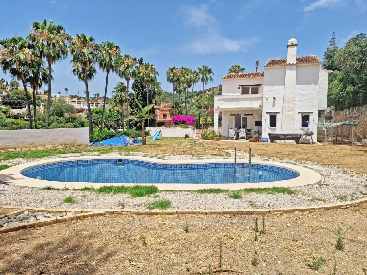 Casa amb piscina en venda a Calahonda