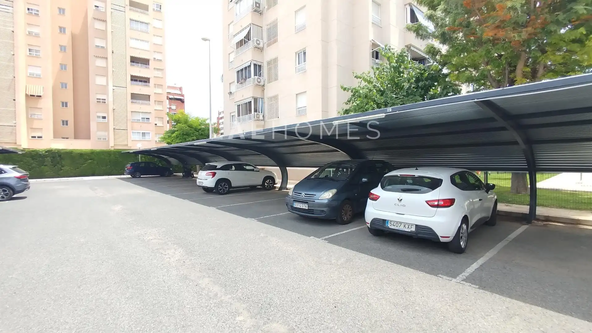 Aparcament de Pis de lloguer en Alicante / Alacant amb Aire condicionat, Moblat i Piscina comunitària