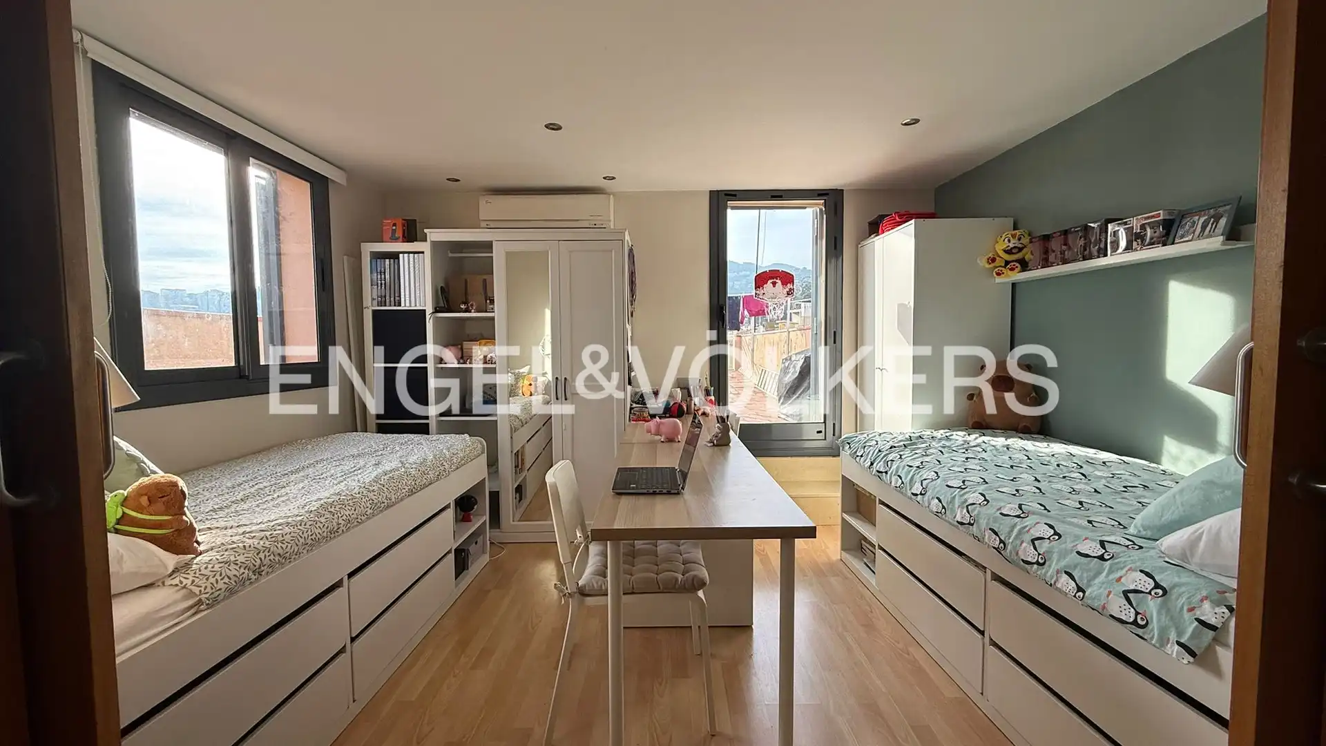 Habitación de Ático en venta en Alella con Aire acondicionado, Calefacción y Parquet