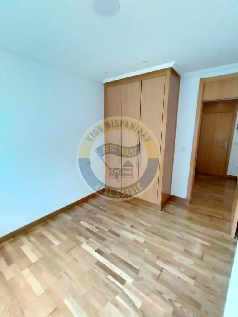 Bedroom of Flat for sale in Vigo   with Heating and Storage room