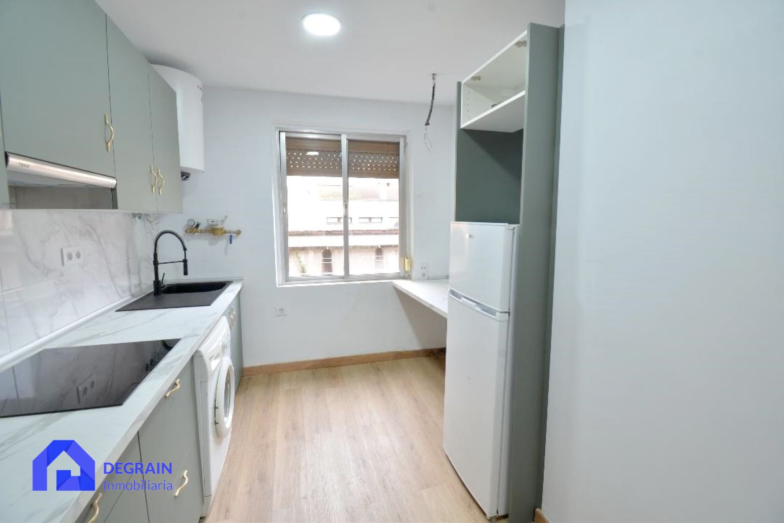 Cocina de Piso en venta en Mieres (Asturias) con Trastero