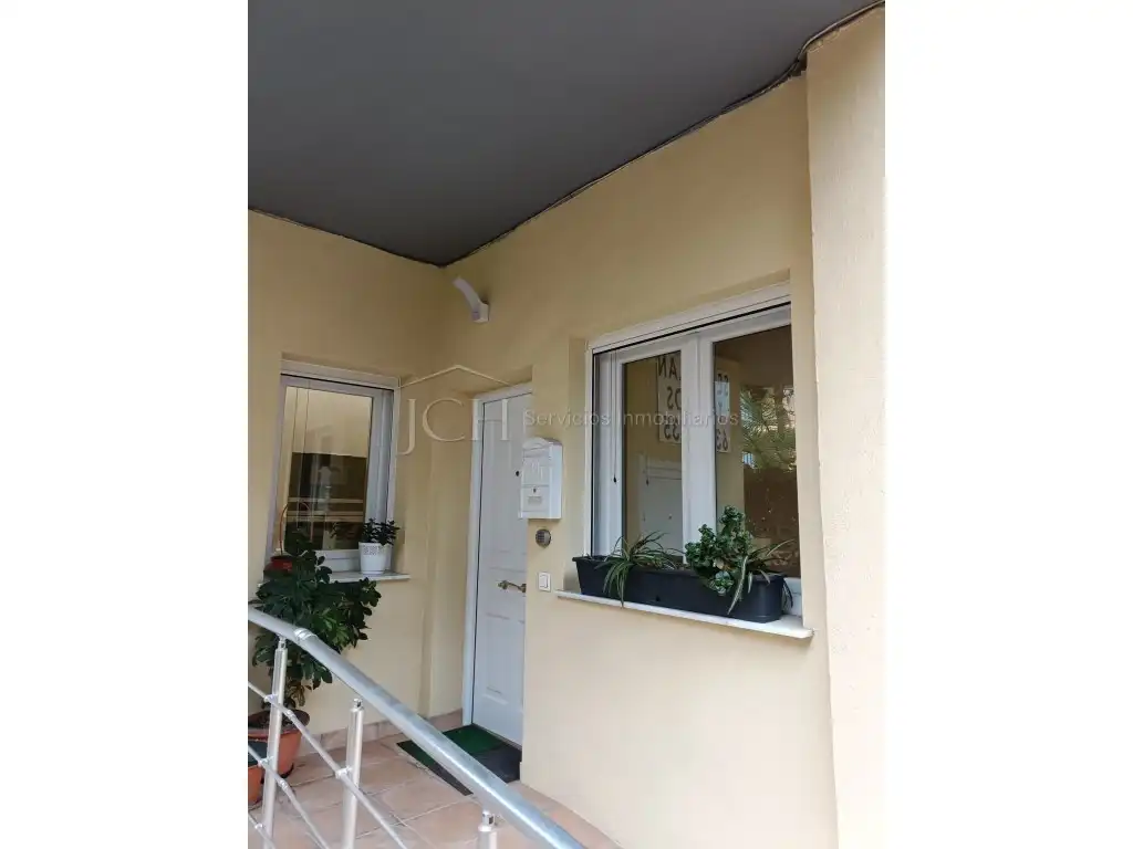 Terraza de Piso en venta en Fuengirola con Piscina, Horno y Lavadora