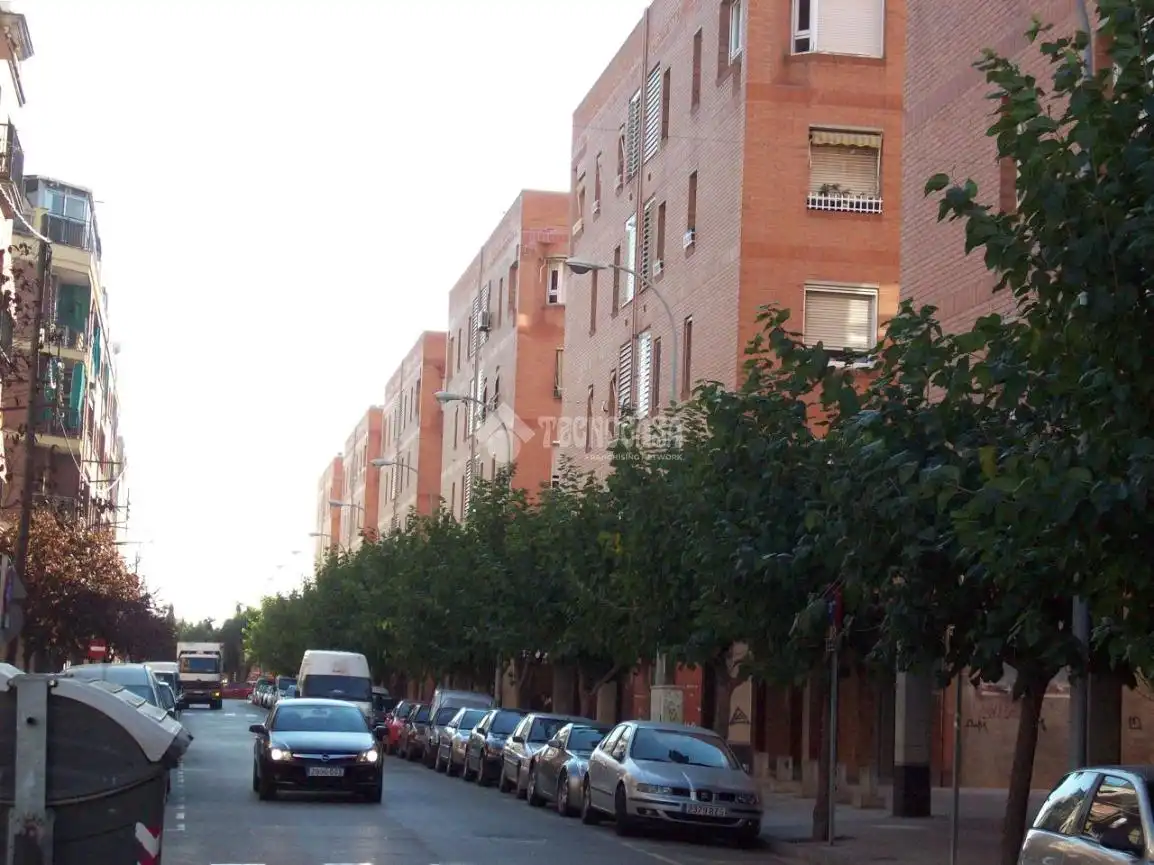 Flat for sale in La Catalana