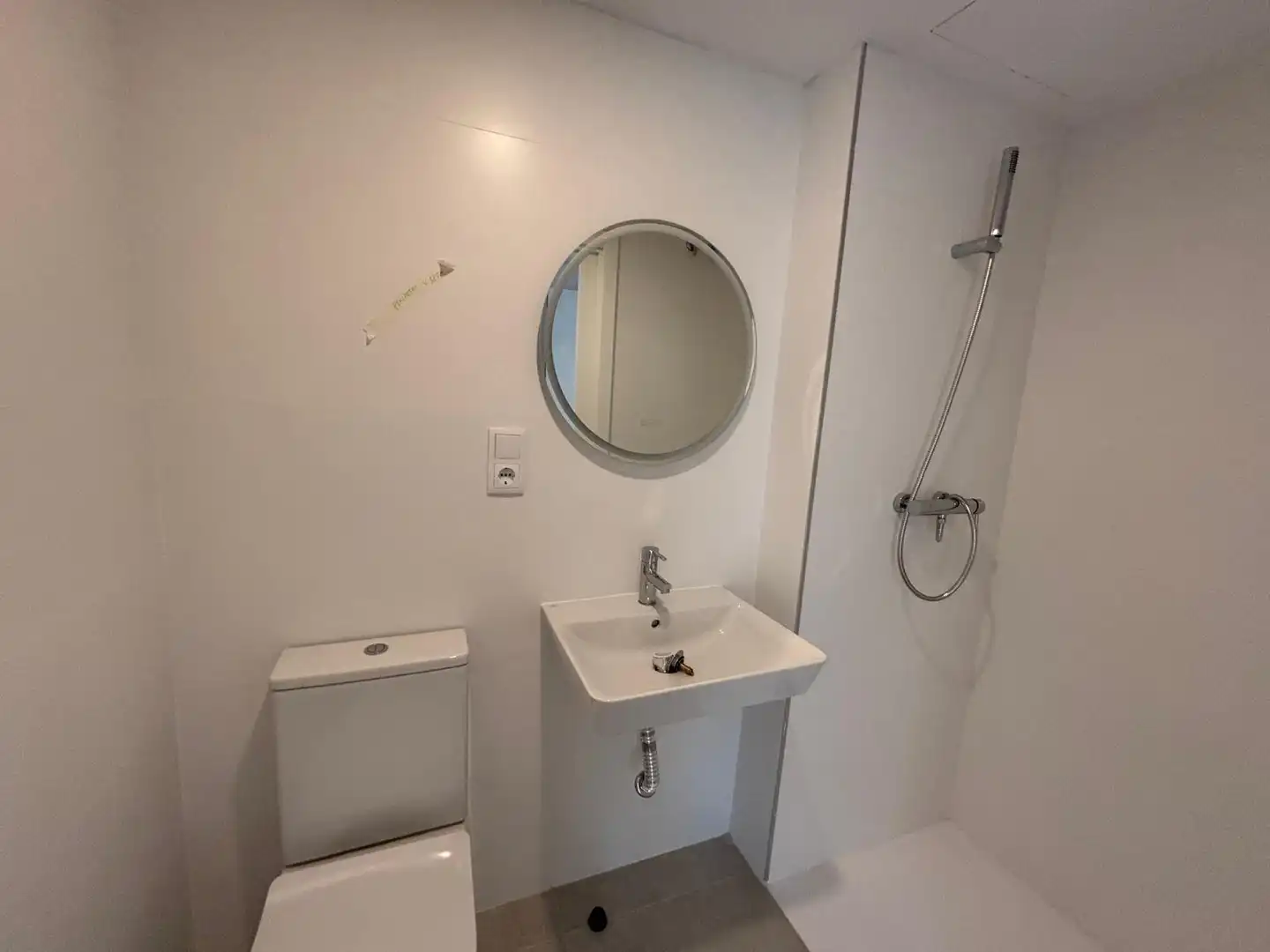Baño de Piso en venta en Sabadell con Aire acondicionado y Calefacción