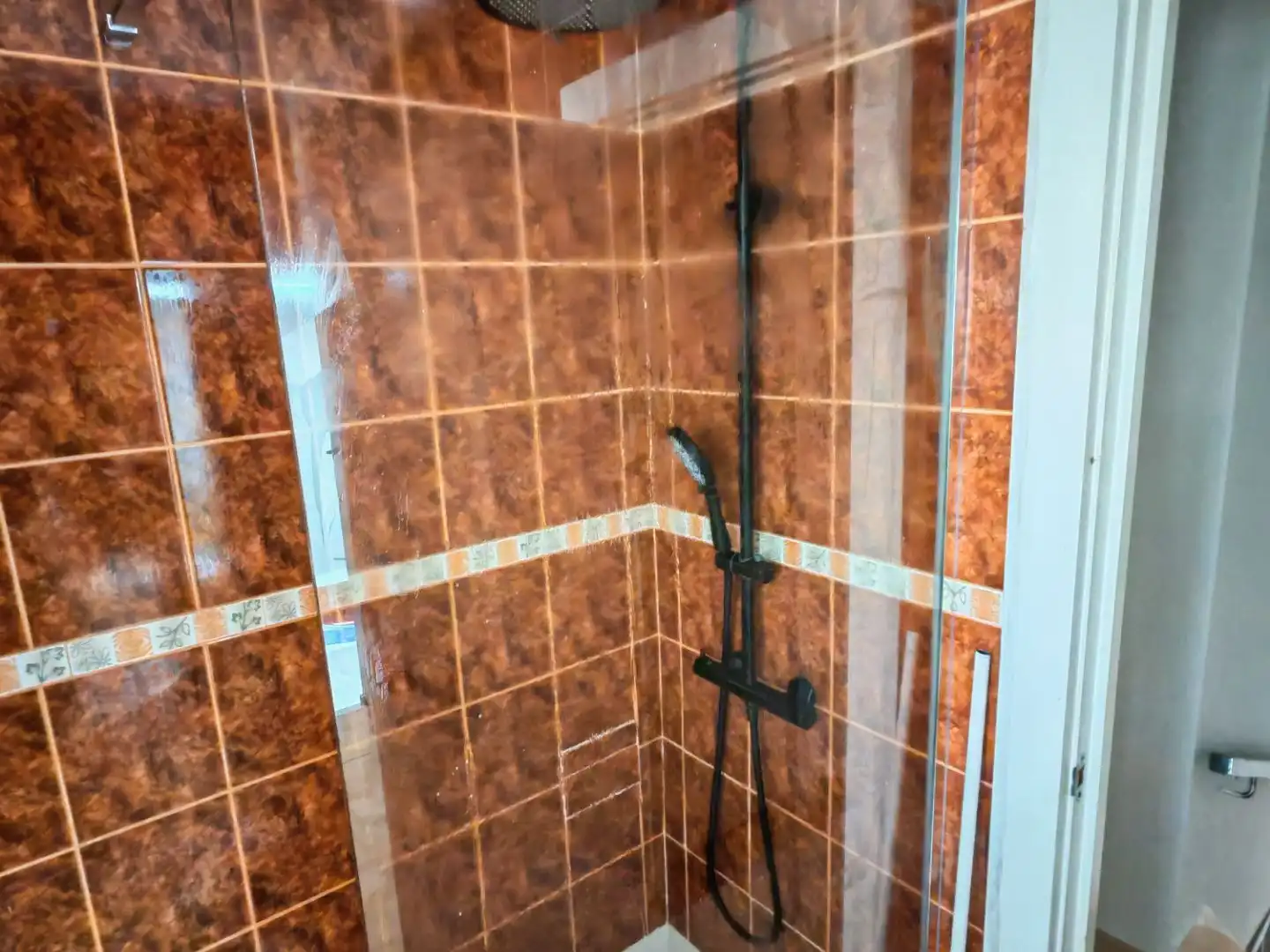 Baño de Piso para compartir en Mazarrón con Aire acondicionado, Calefacción y Jardín privado