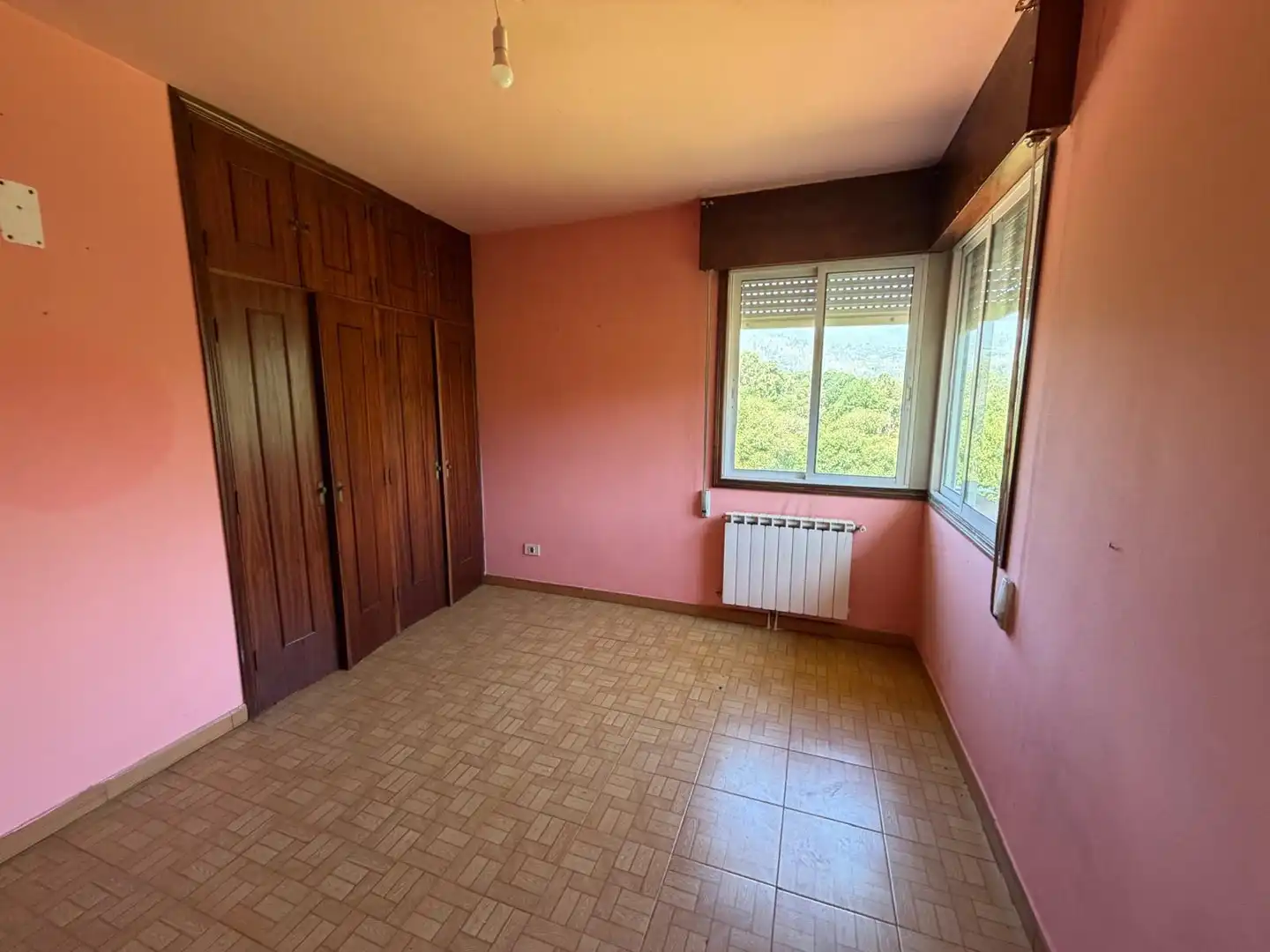 Dormitori de Casa o xalet en venda en A Cañiza   amb Calefacció, Jardí privat i Terrassa
