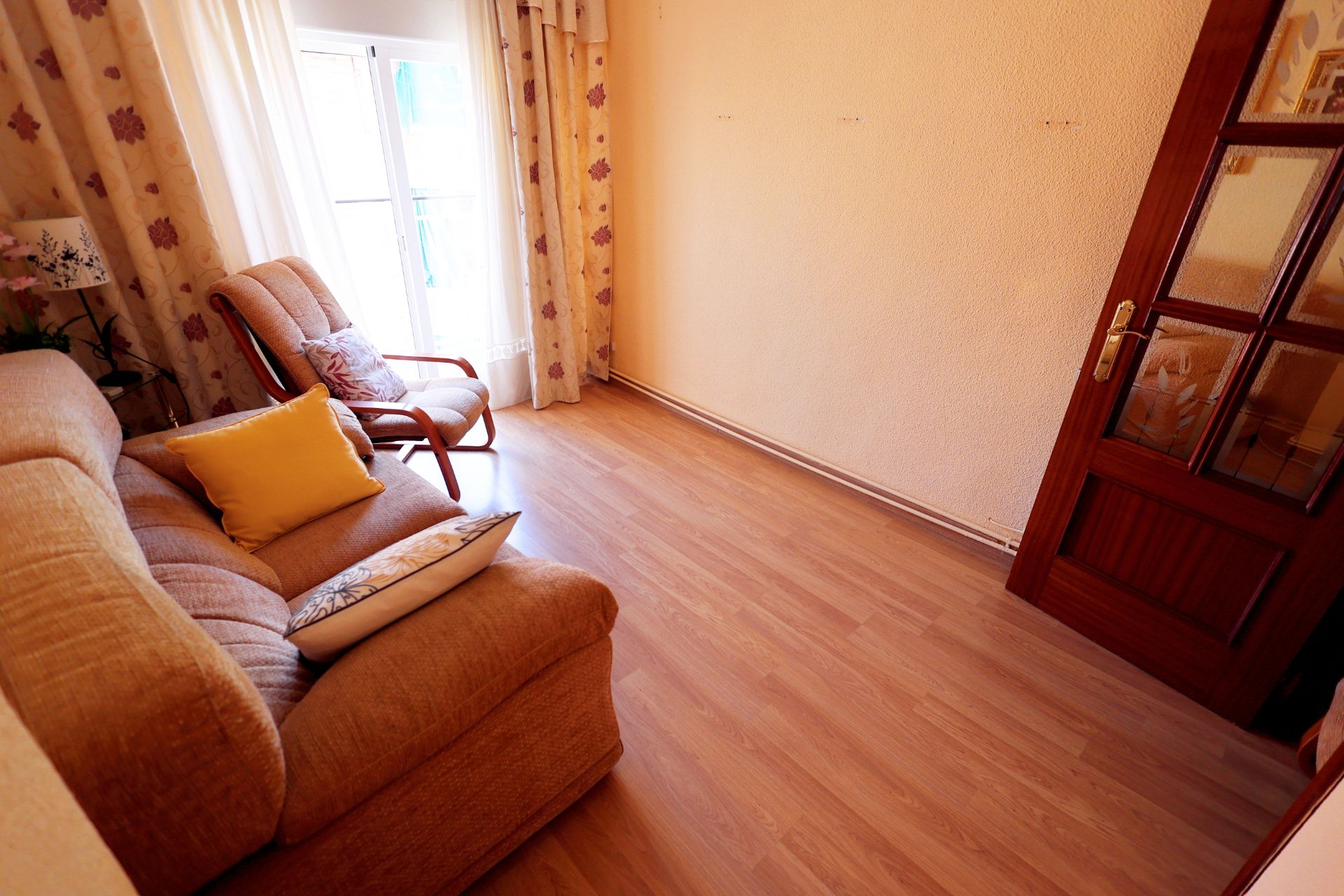Habitación de Piso en venta en San Fernando de Henares con Aire acondicionado, Calefacción y Terraza