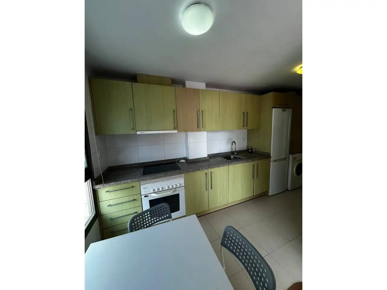 Apartamento con piscina en venta en Puerto Marina, imagen 4
